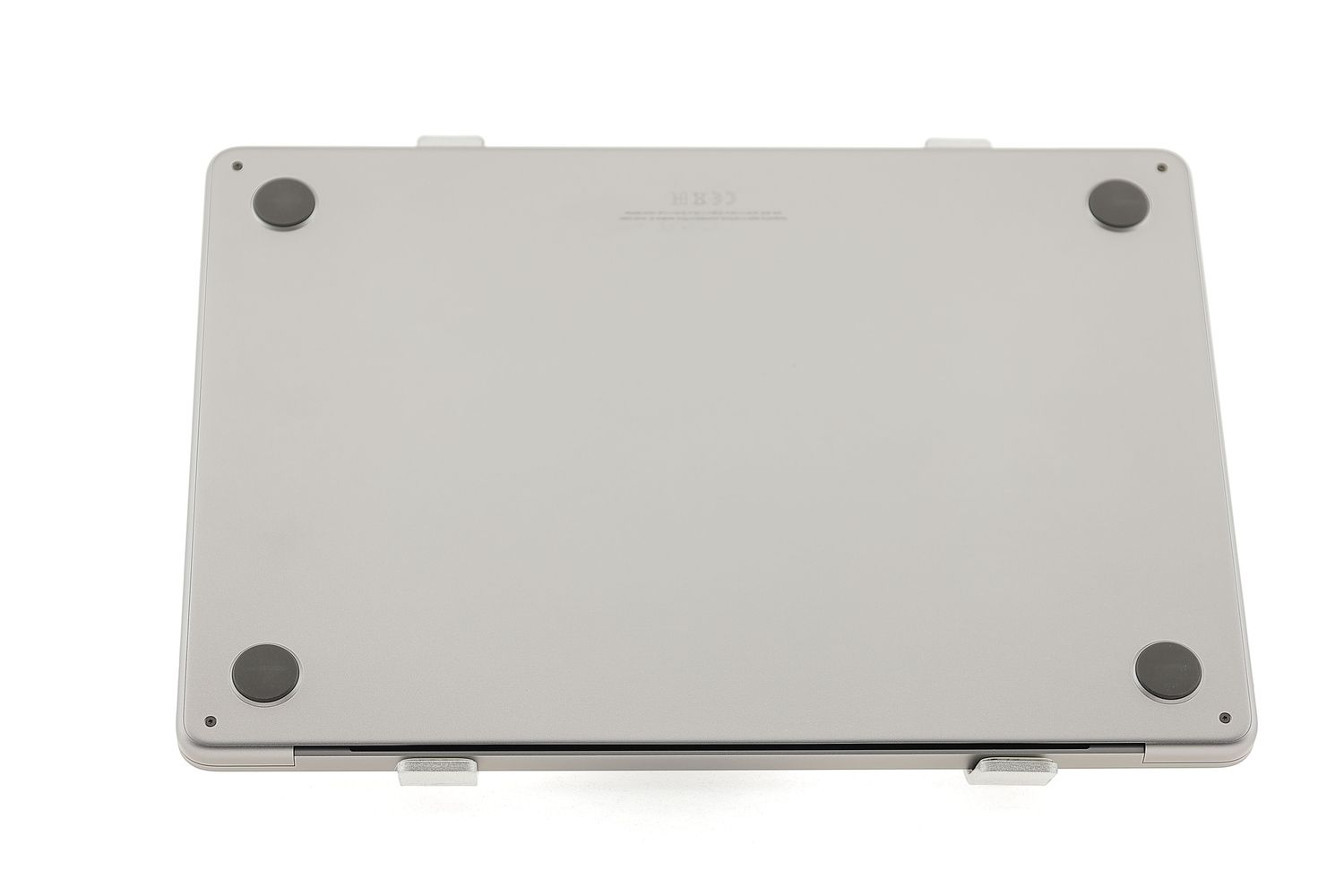 Apple MacBook Air 13″ 2022, M2 8 Cores, 8 GB, 8 core GPU 256 GB Space Gray - Като нов