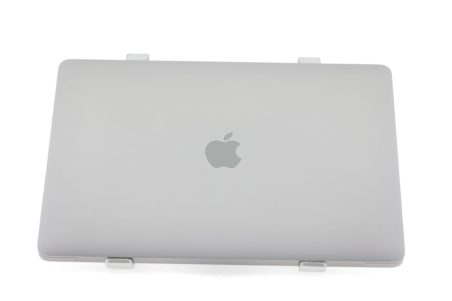 Apple MacBook Air 13″ 2020, i3 1.1 GHz, 8 GB, Intel Iris Plus 256 GB Space Gray