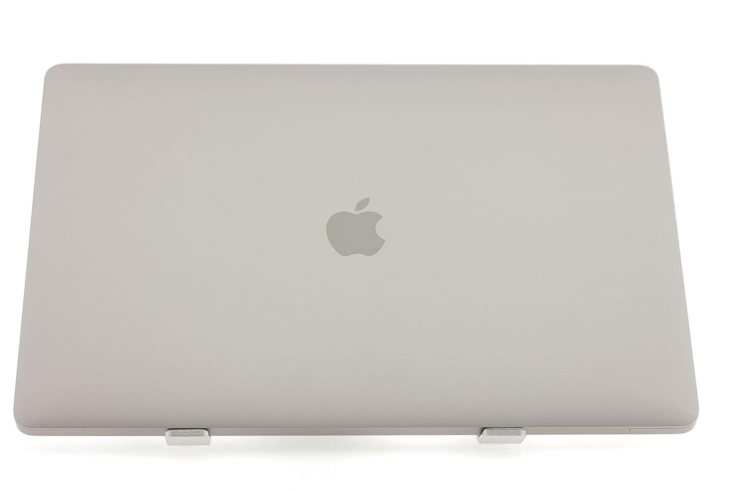 Apple MacBook Pro 15″ Touch Bar 2019, i7 2.6 GHz, 16 GB, AMD Radeon Pro 555X 256 GB Space Gray - Excelent
