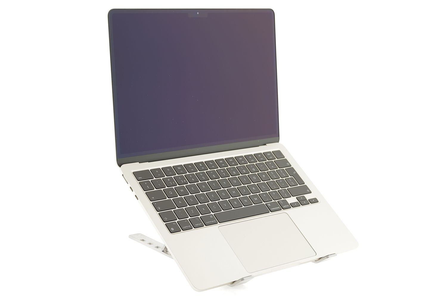 Apple MacBook Air 13″ 2022, M2 8 Cores, 8 GB, 8 core GPU 256 GB Starlight - Ca nou