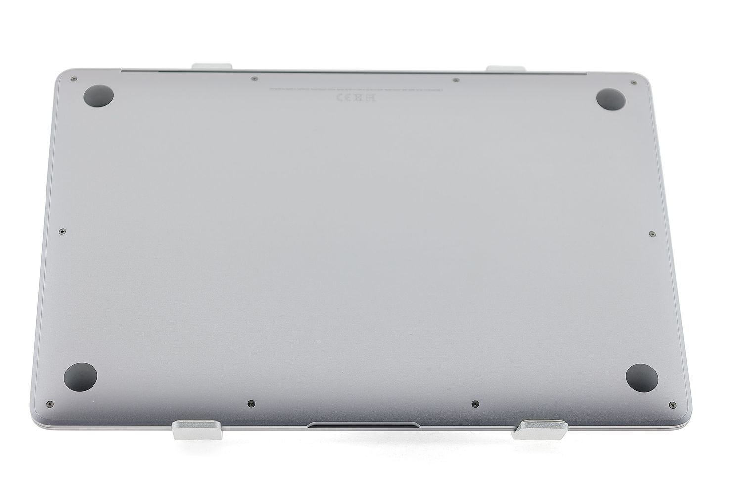 Apple MacBook Air 13″ 2020, M1 8 Cores, 8 GB, 7 core GPU 256 GB Space Gray