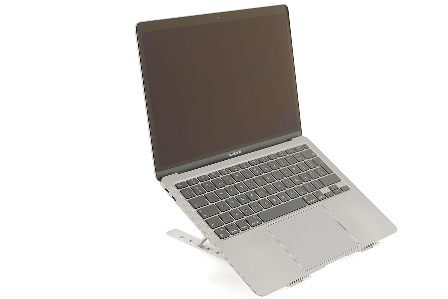 Apple MacBook Air 13″ 2020, i3 1.1 GHz, 8 GB, Intel Iris Plus 256 GB Space Gray - Foarte bun