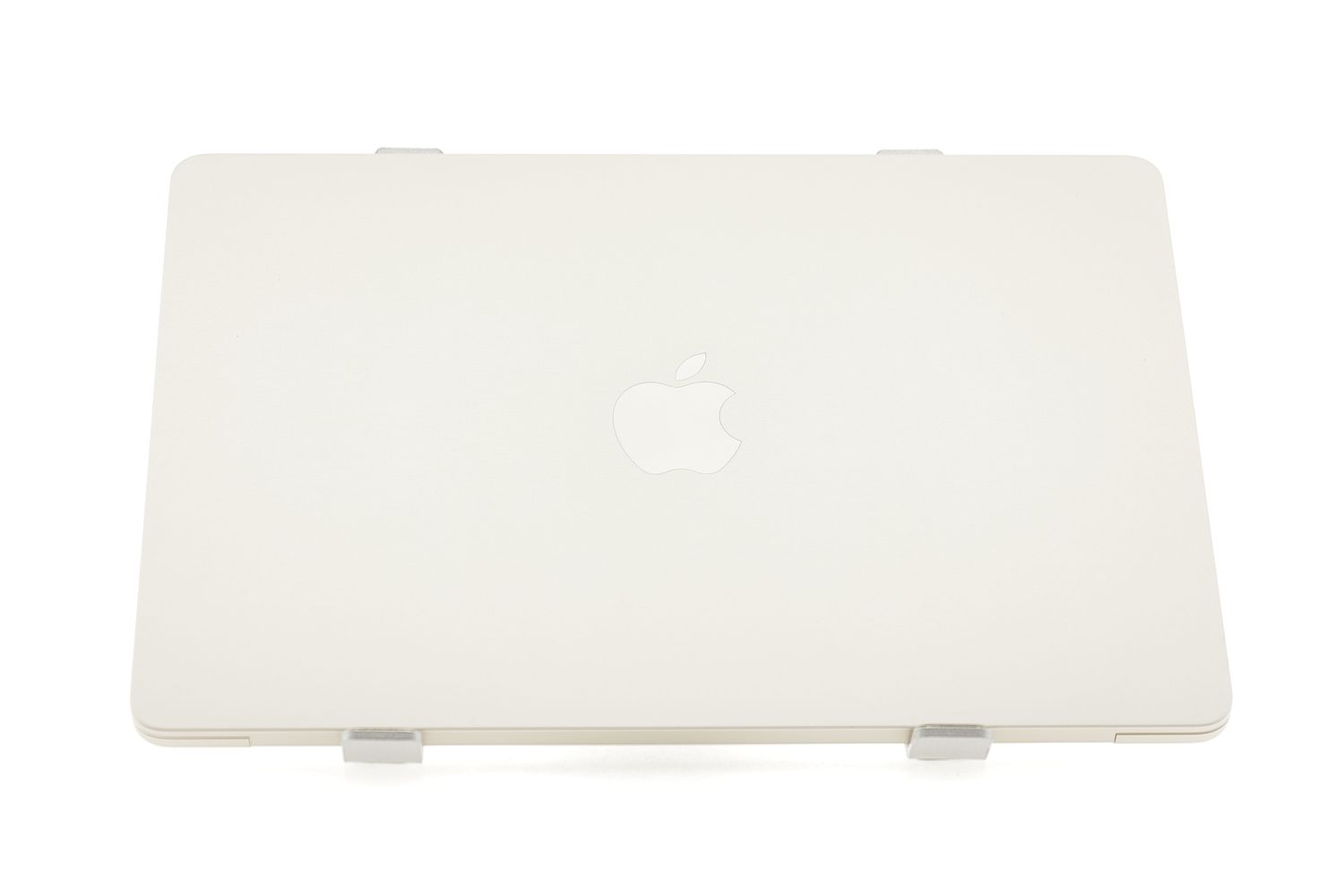 Apple MacBook Air 13″ 2022, M2 8 Cores, 8 GB, 8 core GPU 256 GB Silver - Ca nou