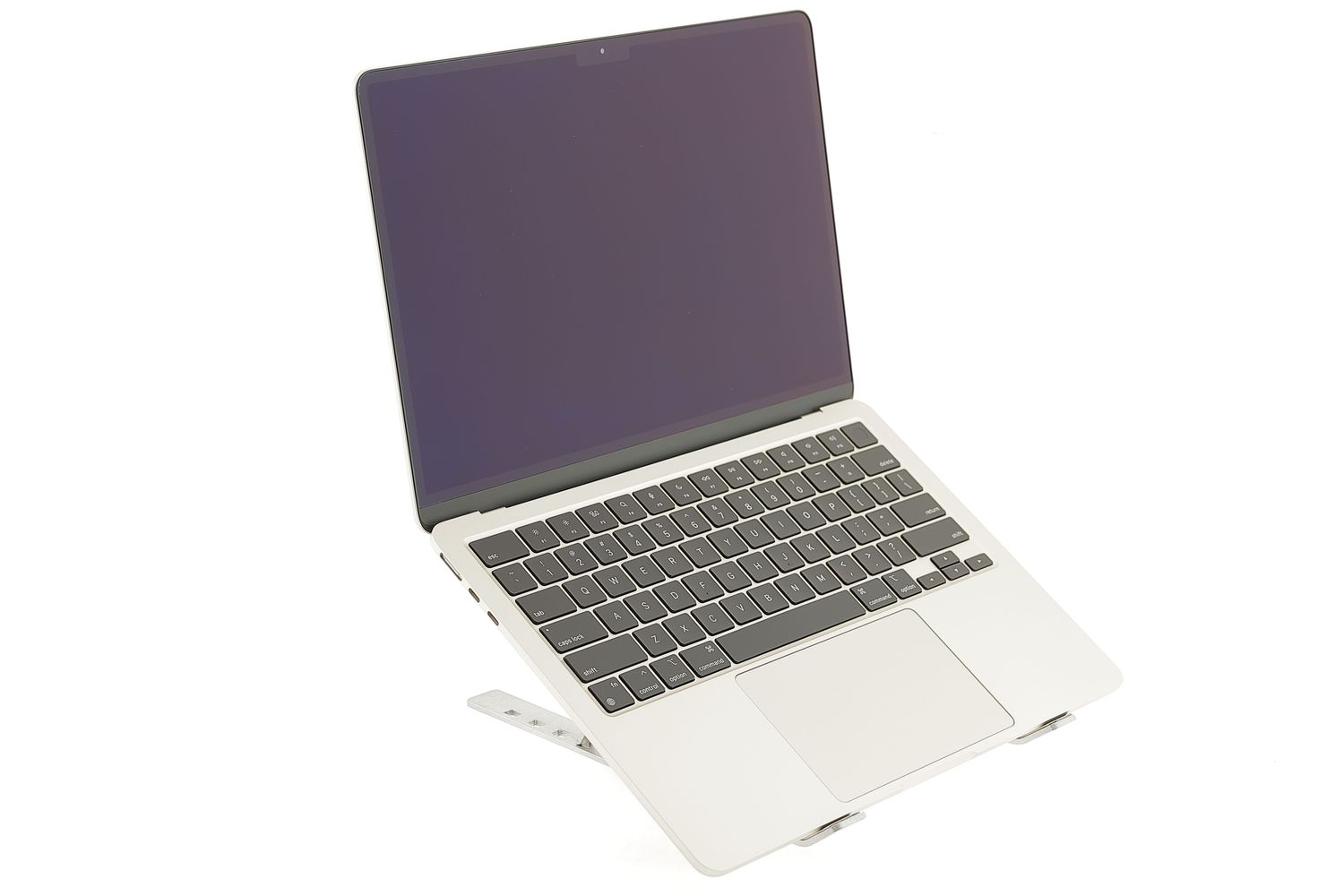 Apple MacBook Air 13″ 2022, M2 8 Cores, 16 GB, 8 core GPU 512 GB Starlight