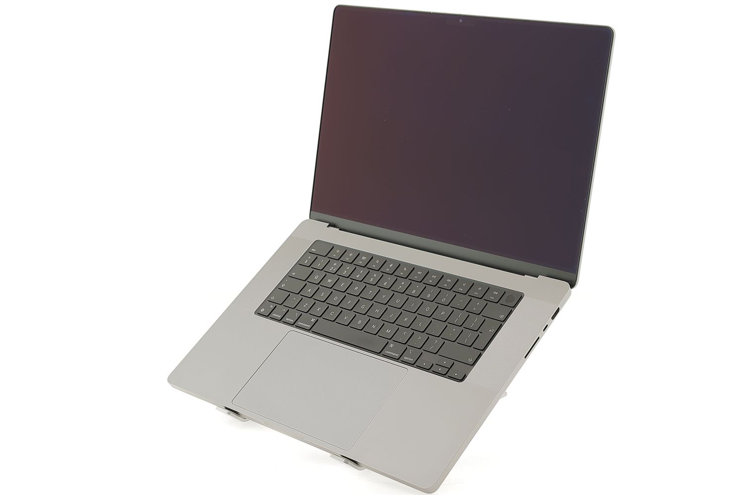 Apple MacBook Pro 16″ 2021, M1 Pro 10 Cores, 16 GB, 16 core GPU 512 GB Space Gray - Kiváló