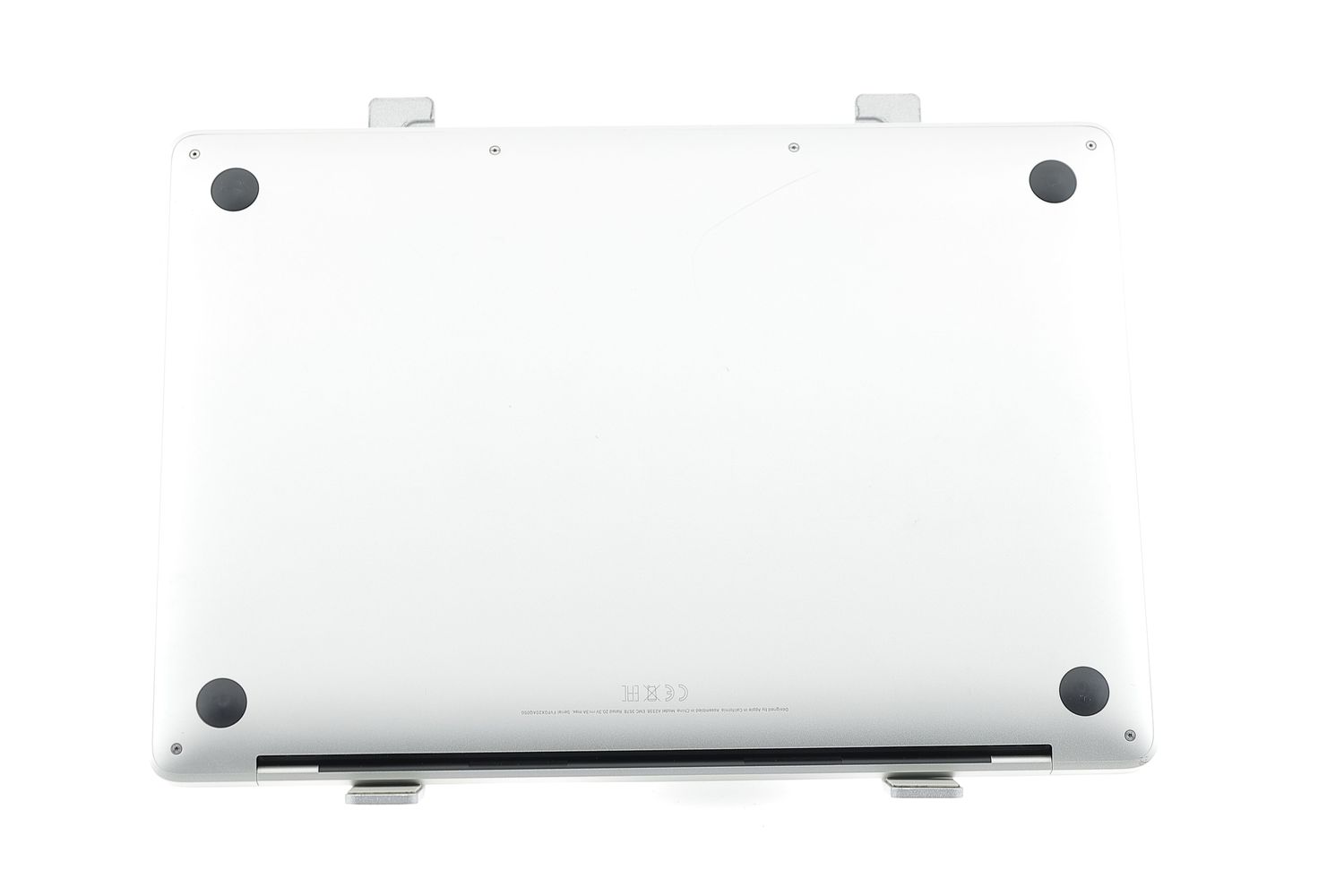 Apple MacBook Pro 13″ 2020, M1 8 Cores, 8 GB, 8 core GPU 256 GB Silver - Kiváló