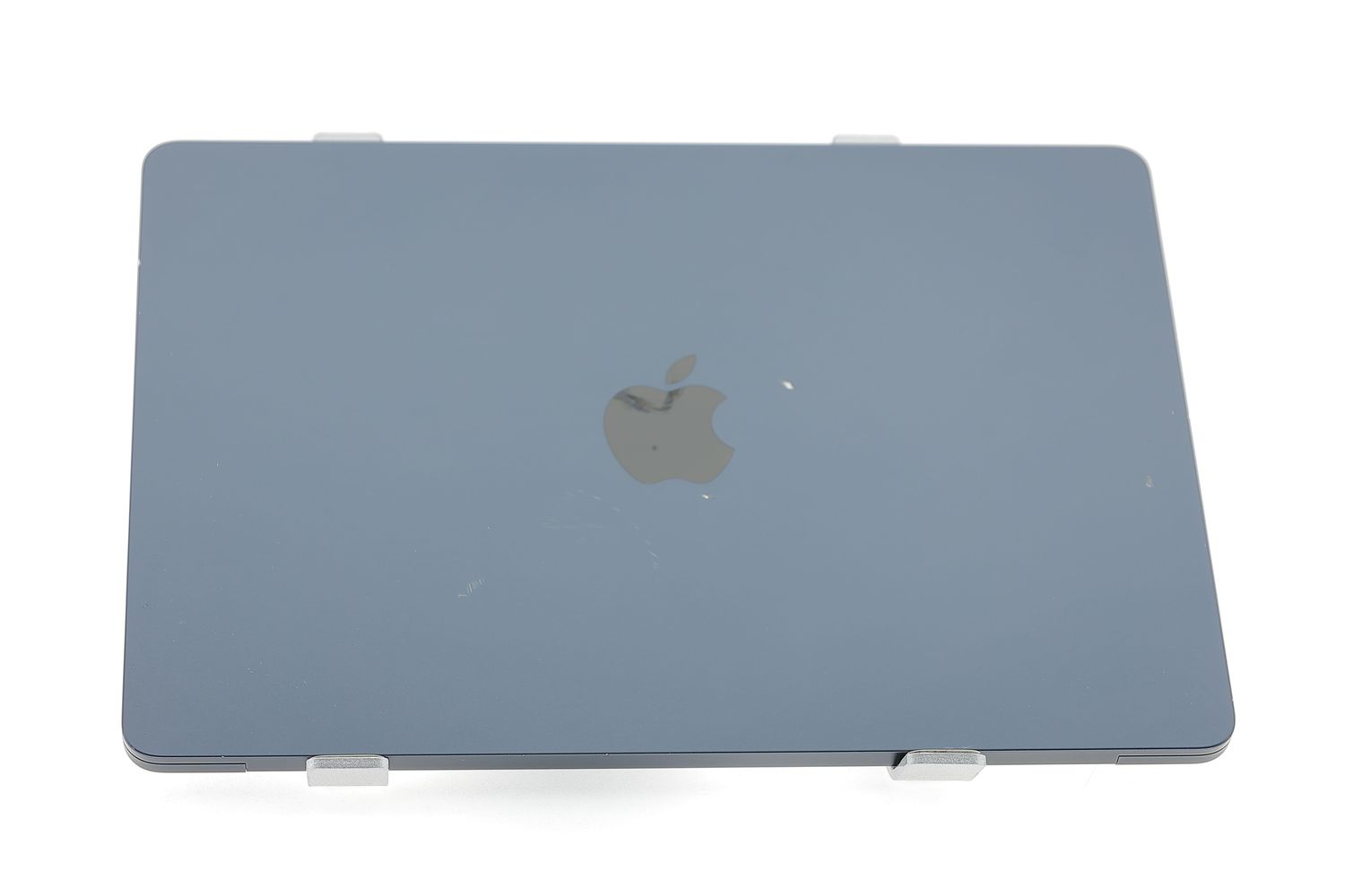 Apple MacBook Air 13″ 2024, M3 8 Cores, 8 GB, 8 core GPU 256 GB Midnight - Foarte bun