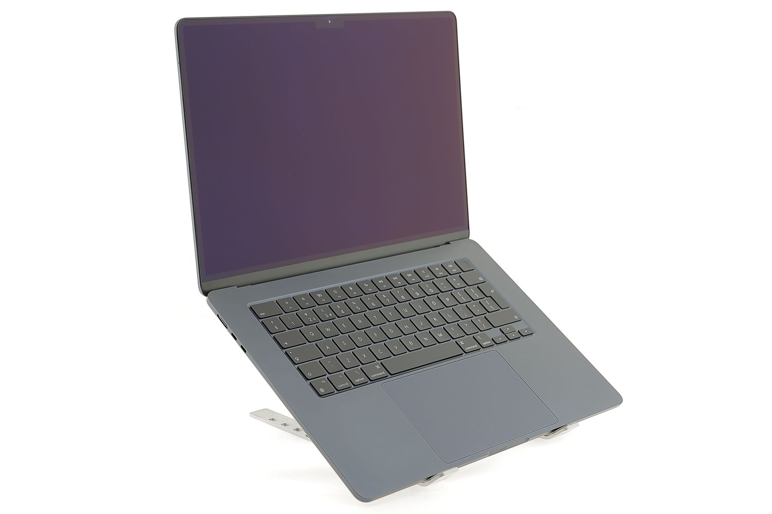 Apple MacBook Air 15″ 2023, M2 8 Cores, 16 GB, 10 core GPU 512 GB Midnight - Nagyon jó