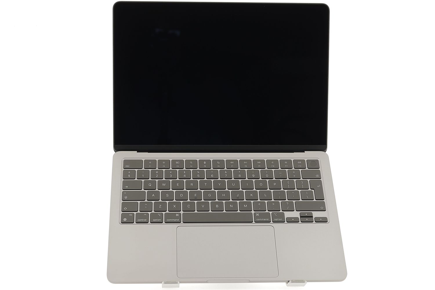 Apple MacBook Air 13″ 2022, M2 8 Cores, 8 GB, 10 core GPU 256 GB Space Gray - Excelent