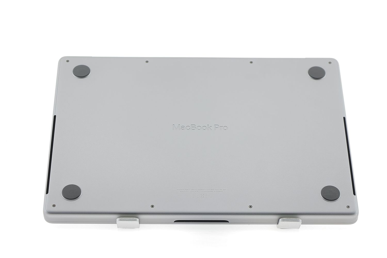Apple MacBook Pro 14″ 2021, M1 Pro 8 Cores, 16 GB, 14 core GPU 512 GB Space Gray - Отлично