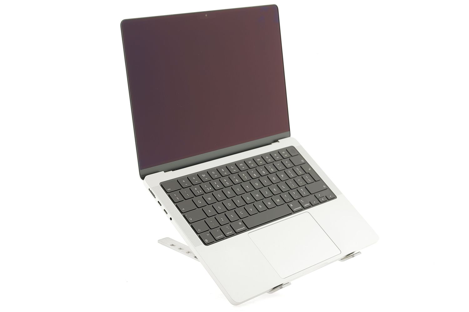 Apple MacBook Pro 14″ 2021, M1 Pro 8 Cores, 16 GB, 14 core GPU 512 GB Silver