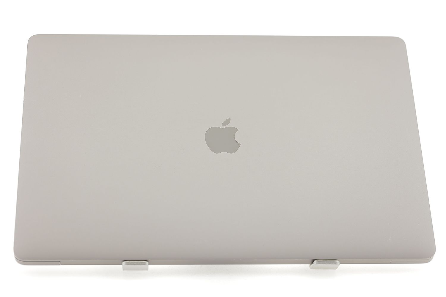 Apple MacBook Pro 16″ Touch Bar 2019, i9 2.4 GHz, 32 GB, AMD Radeon Pro 5500M 512 GB Space Gray - Excelent