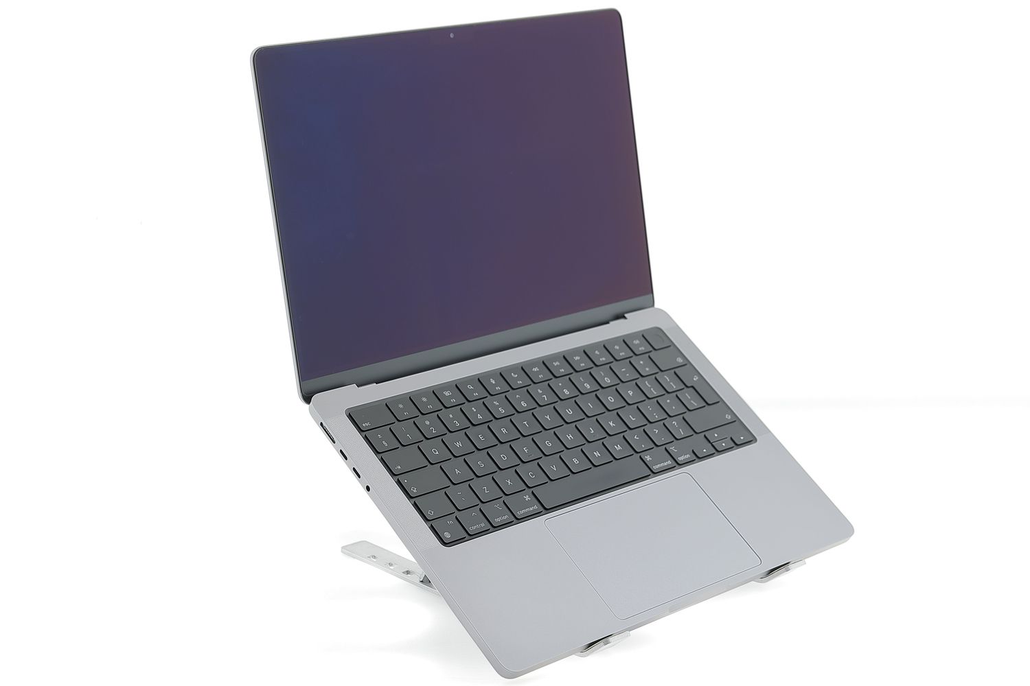 Apple MacBook Pro 14″ 2023, M2 Pro 10 Cores, 16 GB, 16 core GPU 512 GB Space Gray - Kiváló
