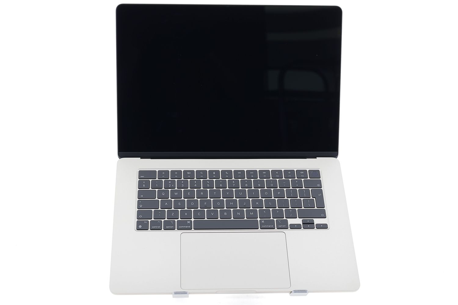 Apple MacBook Air 15″ 2023, M2 8 Cores, 8 GB, 10 core GPU 256 GB Starlight - Ca nou