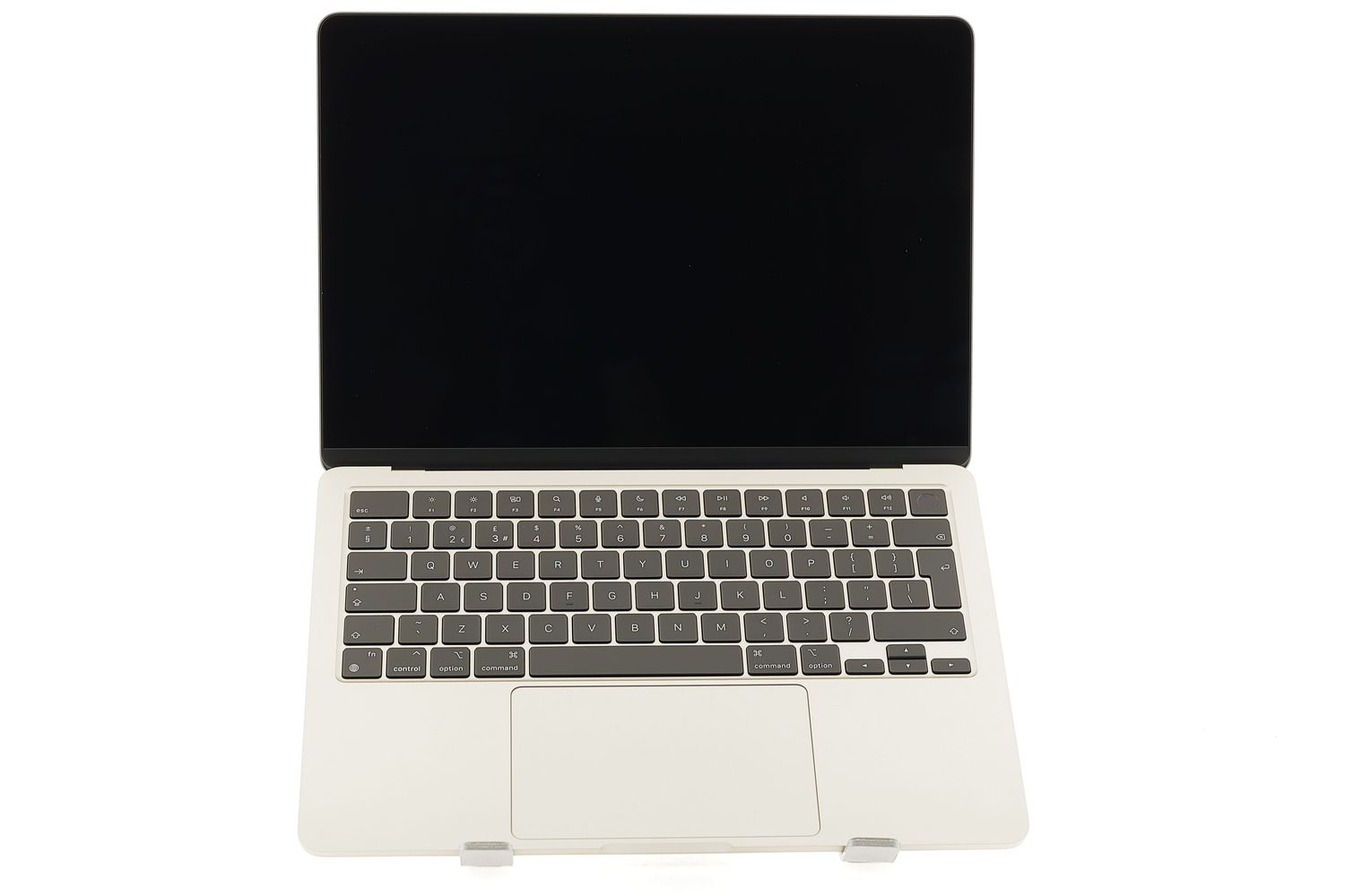 Apple MacBook Air 13″ 2022, M2 8 Cores, 16 GB, 8 core GPU 256 GB Starlight - Újszerű