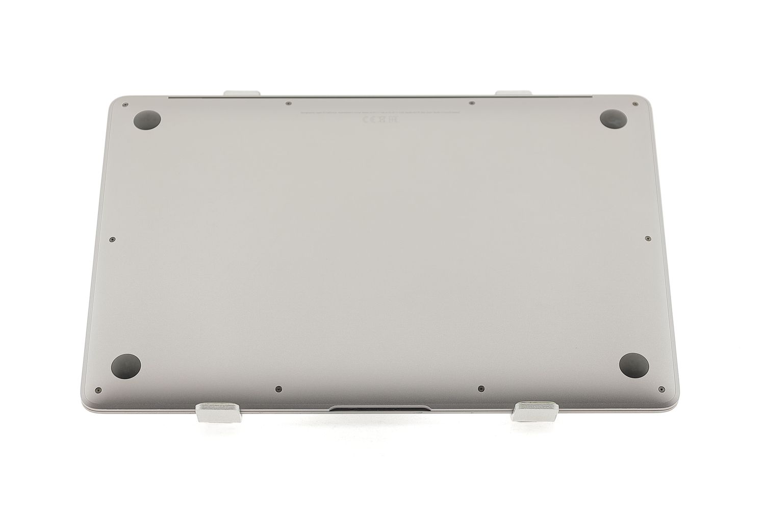 Apple MacBook Air 13″ 2020, i3 1.1 GHz, 8 GB, Intel Iris Plus 256 GB Space Gray - Nagyon jó
