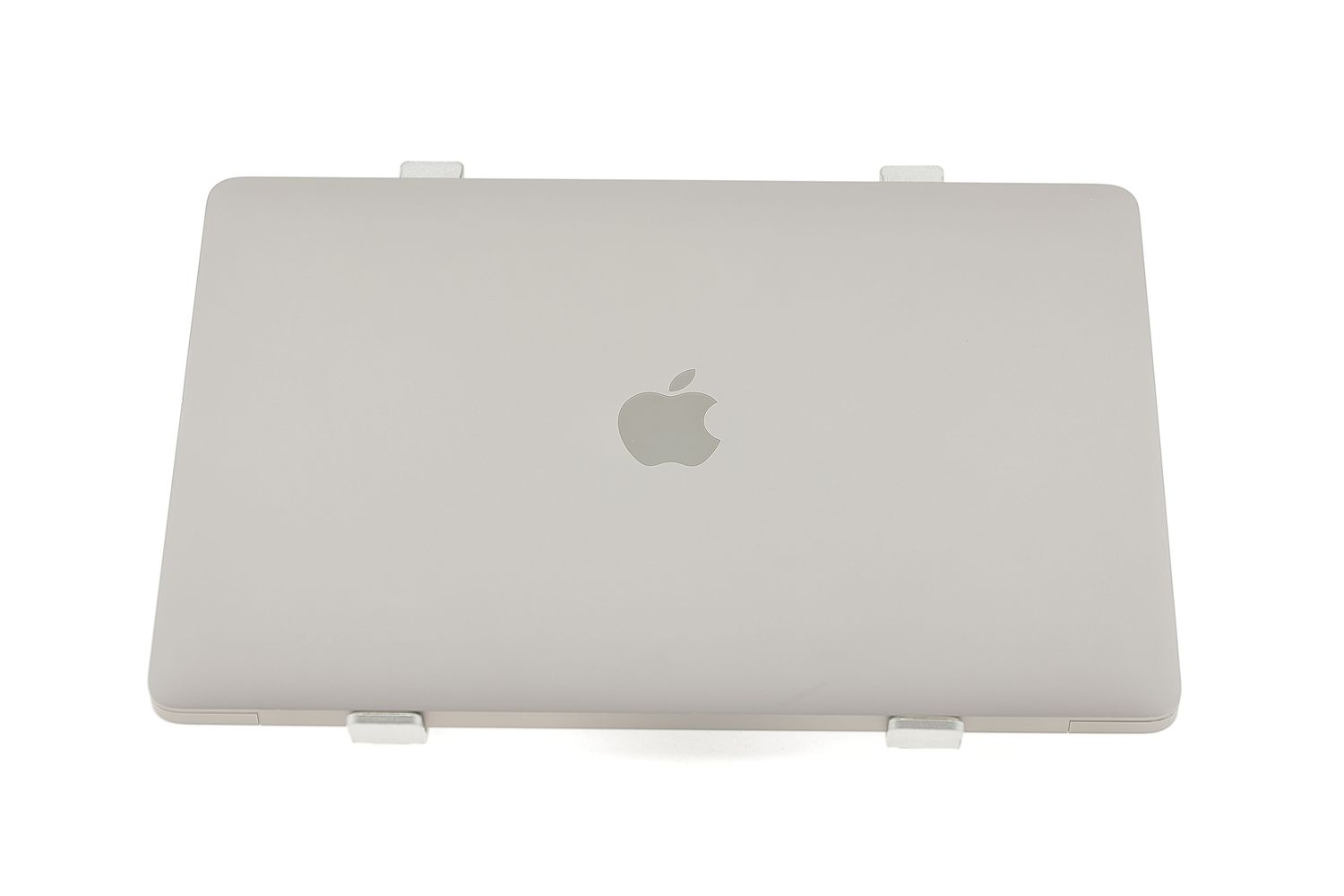 Apple MacBook Air 13″ 2019, i5 1.6 GHz, 8 GB, Intel UHD Graphics 617 128 GB Space Gray - Kiváló