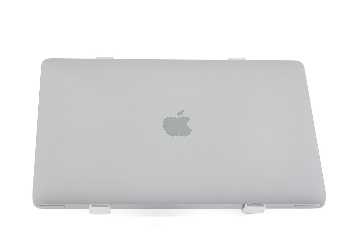 Apple MacBook Pro 13″ 2017, i5 2.3 GHz, 8 GB, Intel Iris Plus Graphics 640 128 GB Space Gray - Много добро
