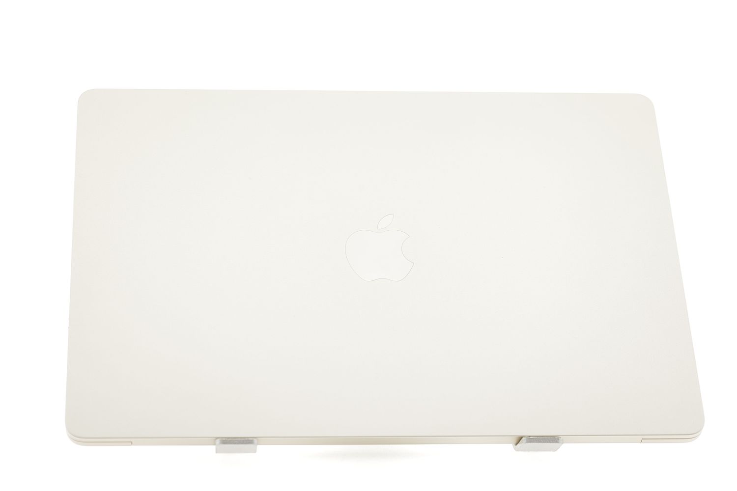 Apple MacBook Air 15″ 2023, M2 8 Cores, 8 GB, 10 core GPU 256 GB Starlight - Újszerű