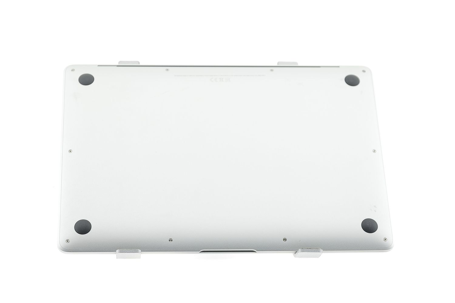 Apple MacBook Air 13″ 2020, M1 8 Cores, 8 GB, 7 core GPU 256 GB Silver - Отлично