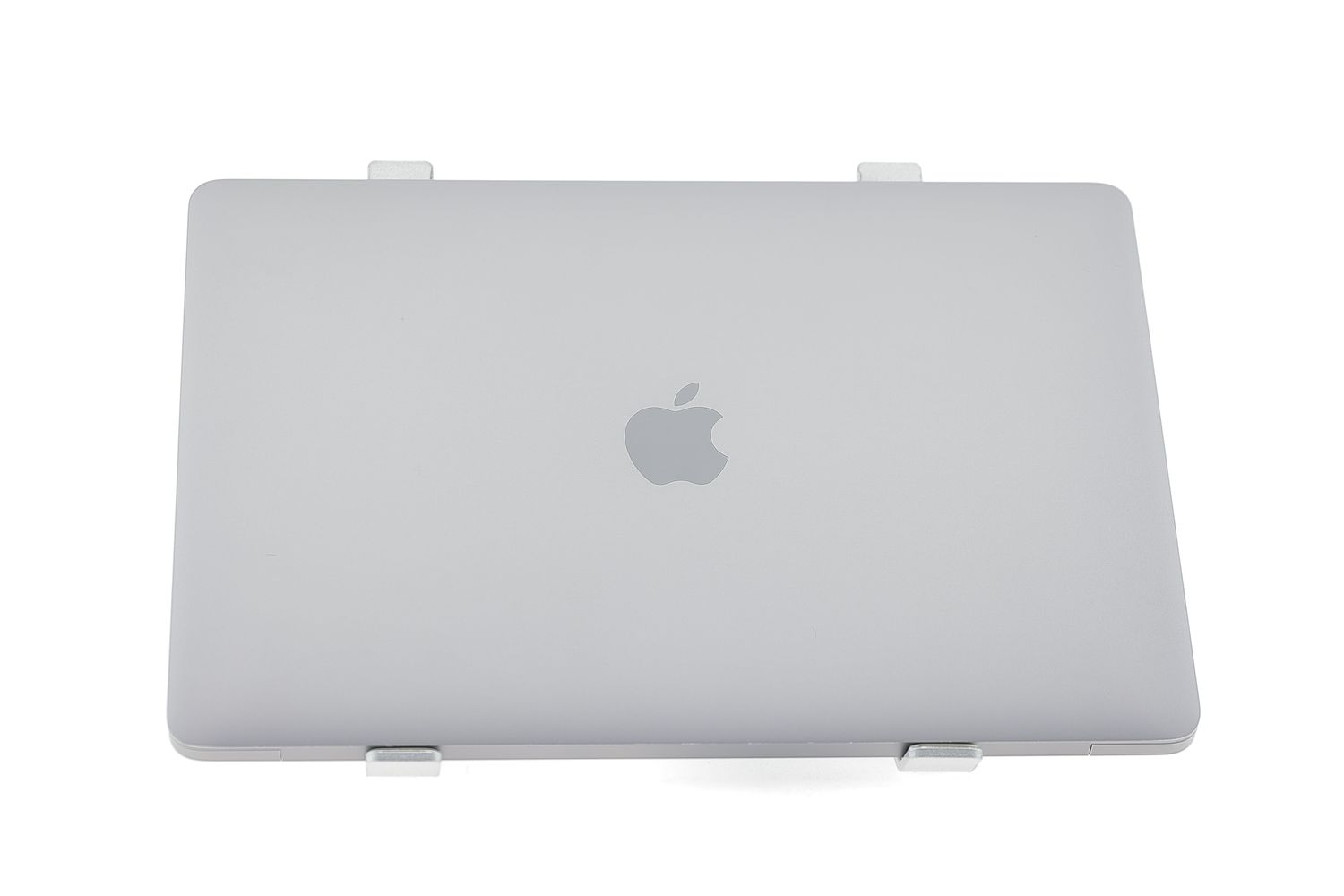 Apple MacBook Air 13″ 2020, M1 8 Cores, 8 GB, 8 core GPU 512 GB Space Gray