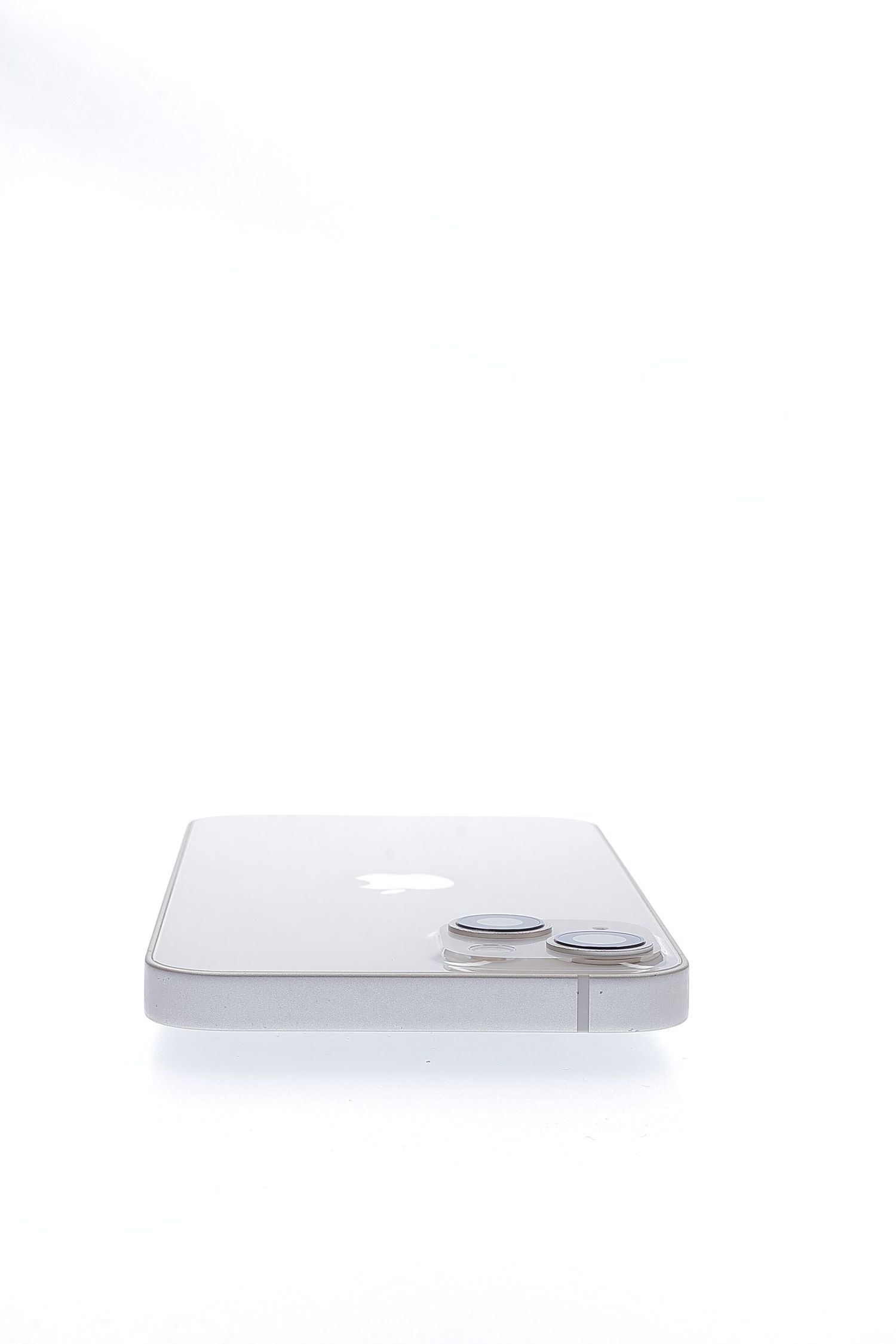 Apple iPhone 13 128 GB Starlight - Много добро