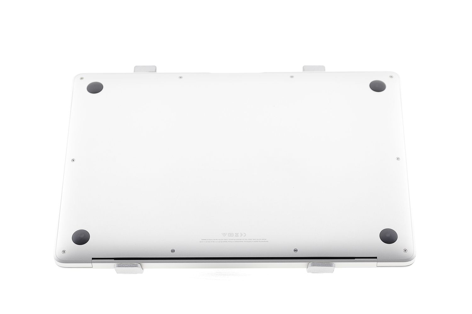 Apple MacBook Air 13″ 2020, i3 1.1 GHz, 8 GB, Intel Iris Plus 256 GB Silver