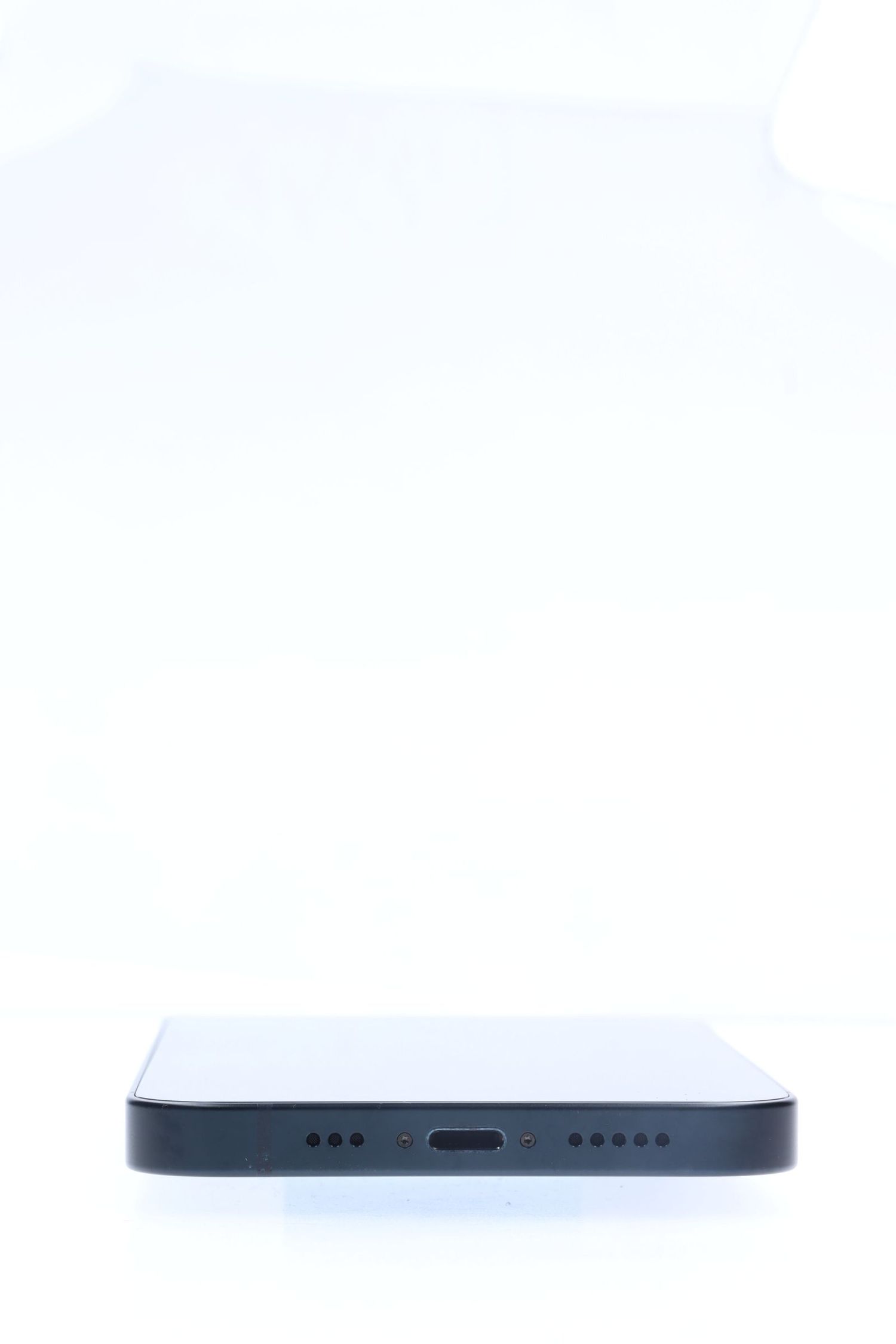 Apple iPhone 14 256 GB Midnight - Много добро
