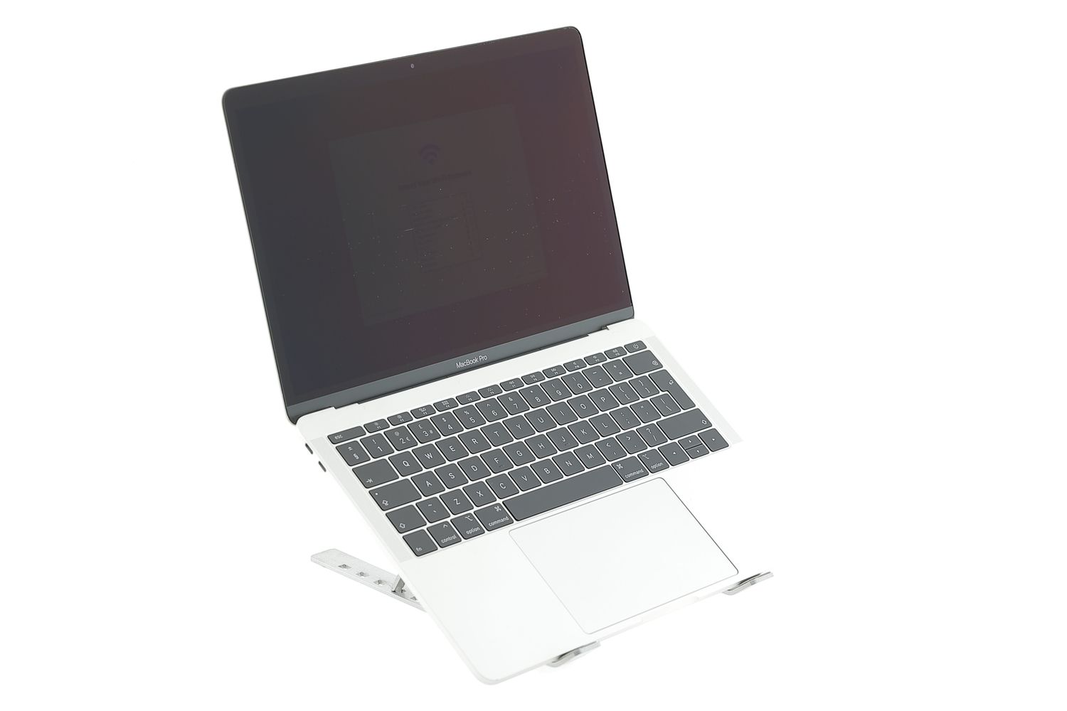 Apple MacBook Pro 13″ 2017, i5 2.3 GHz, 8 GB, Intel Iris Plus Graphics 640 128 GB Silver - Excelent