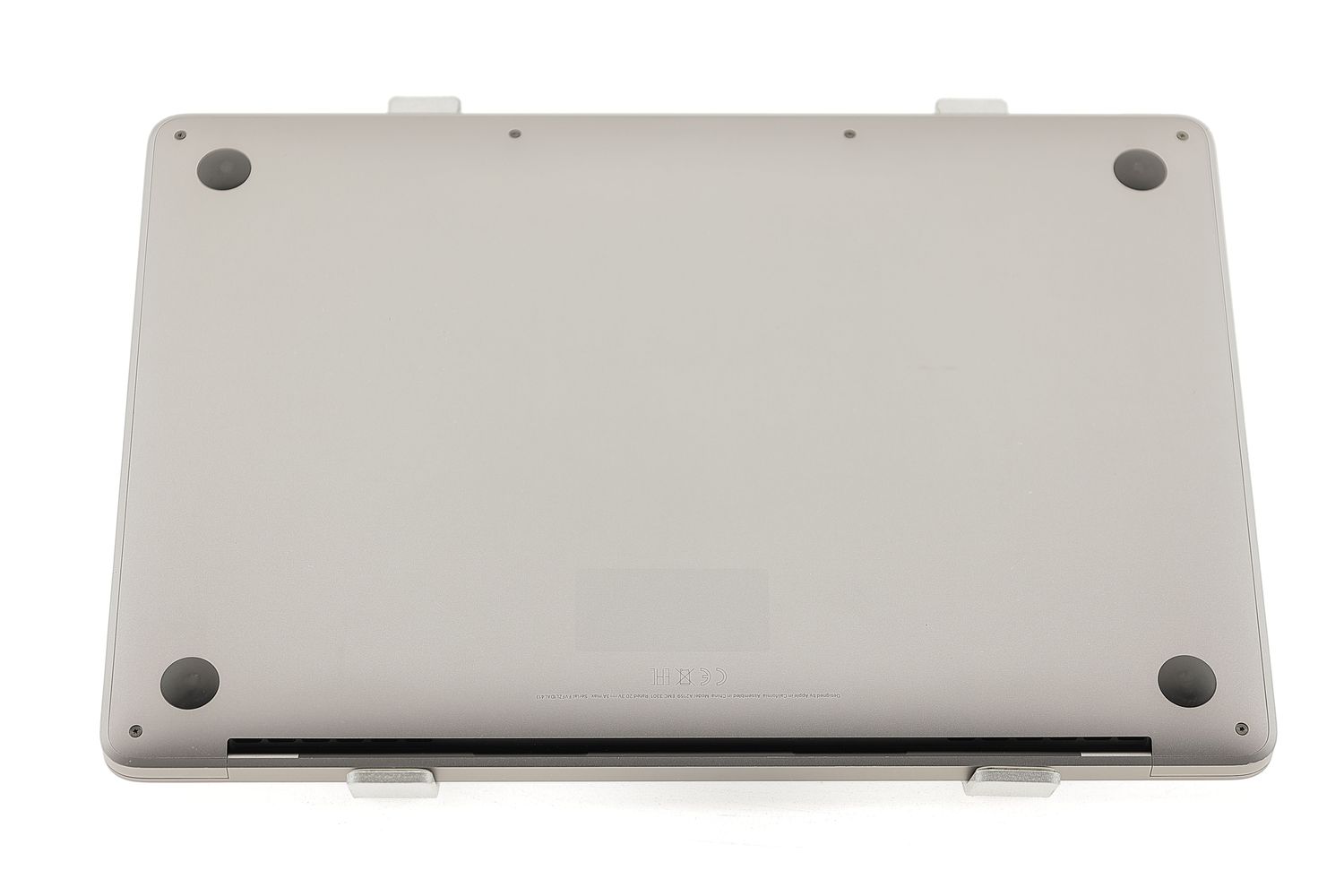 Apple MacBook Pro 13″ Touch Bar 2019, i5 1.4 GHz, 16 GB, Iris Plus Graphics 645 256 GB Space Gray - Nagyon jó