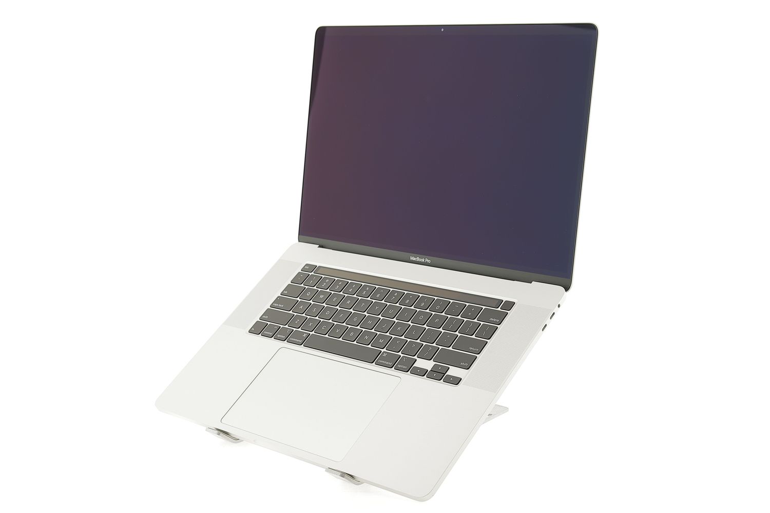 Apple MacBook Pro 16″ Touch Bar 2019, i7 2.6 GHz, 16 GB, AMD Radeon Pro 5300M 512 GB Silver - Foarte bun