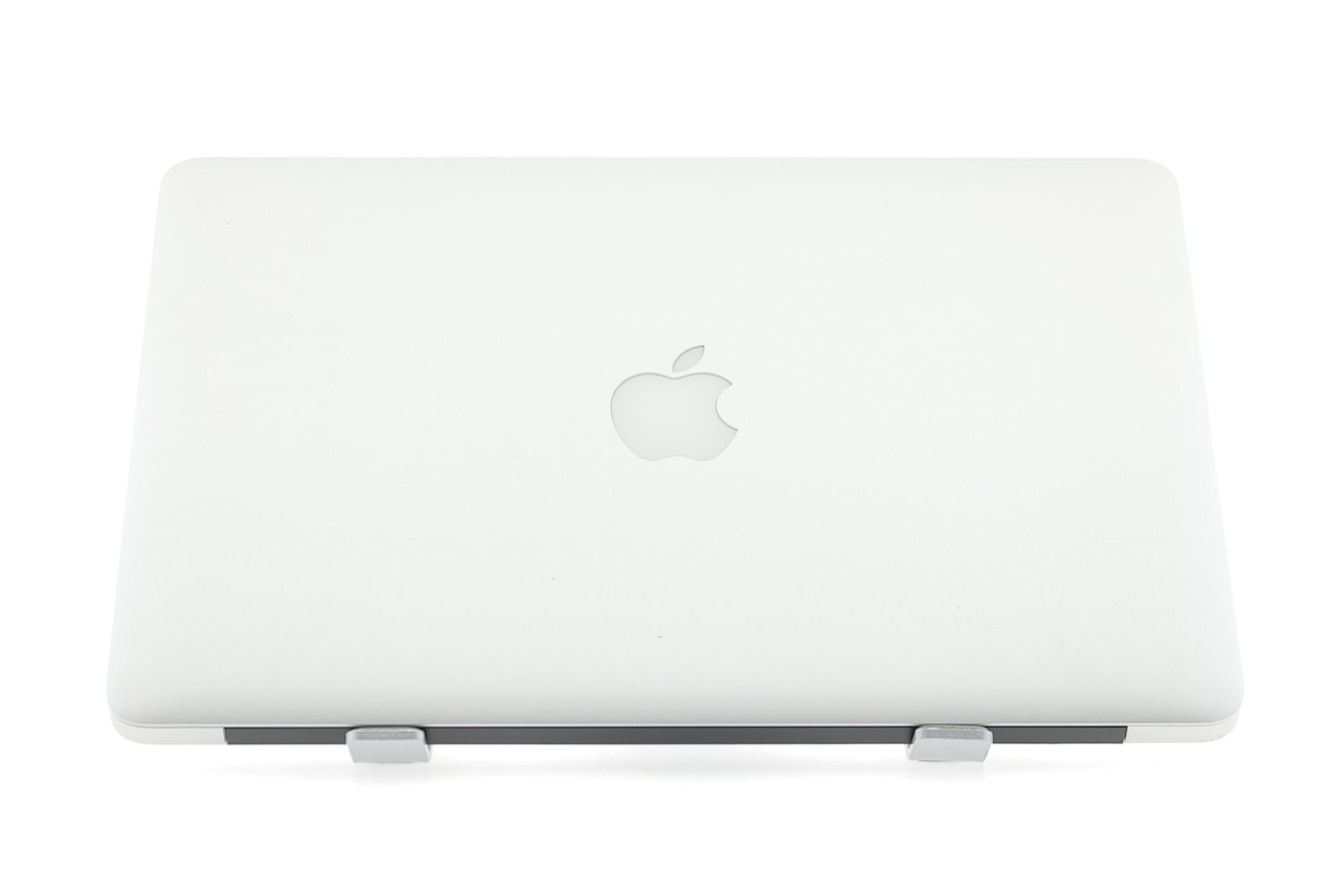 Apple MacBook Air 13″ 2017, i5 1.8 GHz, 8 GB, HD Graphics 6000 128 GB Silver - Отлично