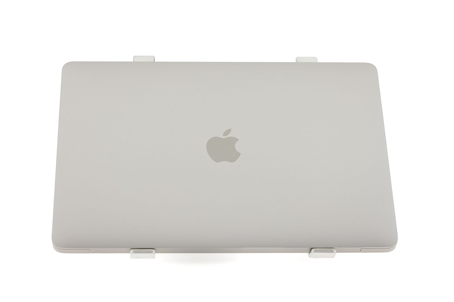 Apple MacBook Air 13″ 2020, M1 8 Cores, 8 GB, 7 core GPU 256 GB Space Gray - Excelent