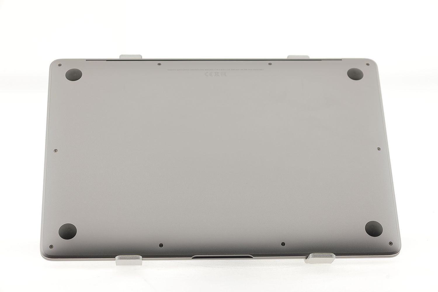 Apple MacBook Air 13″ 2020, M1 8 Cores, 8 GB, 8 core GPU 512 GB Space Gray - Kiváló