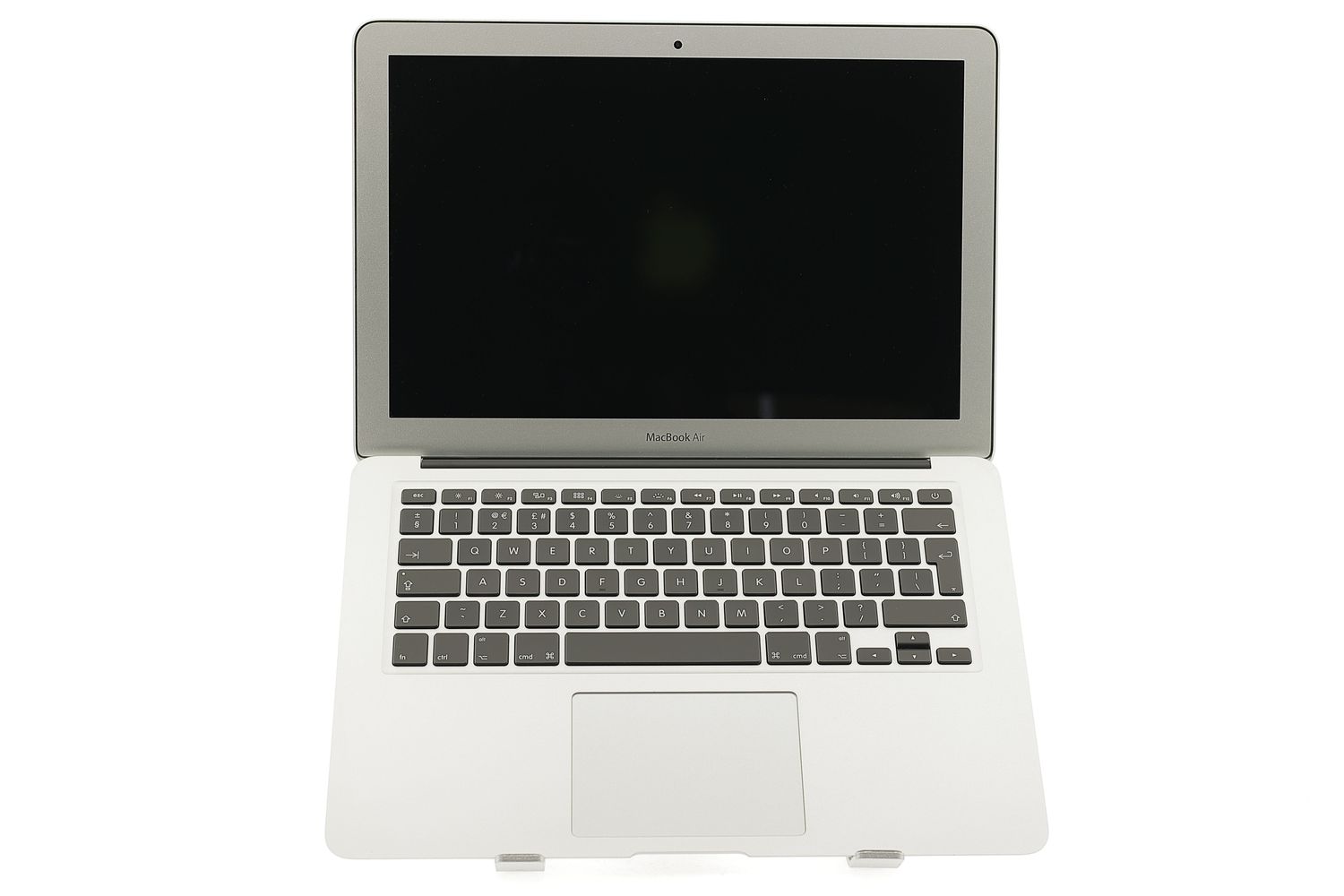Apple MacBook Air 13″ 2017, i5 1.8 GHz, 8 GB, HD Graphics 6000 128 GB Silver - Много добро