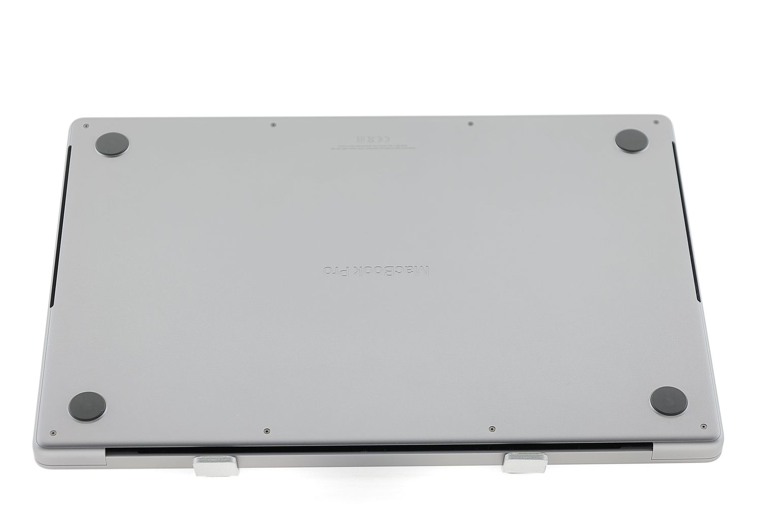 Apple MacBook Pro 16″ 2021, M1 Pro 10 Cores, 16 GB, 16 core GPU 512 GB Space Gray - Excelent
