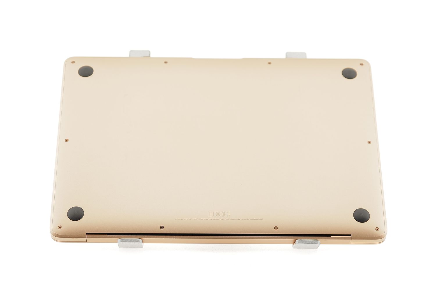 Apple MacBook Air 13″ 2019, i5 1.6 GHz, 8 GB, Intel UHD Graphics 617 256 GB Gold - Ca nou