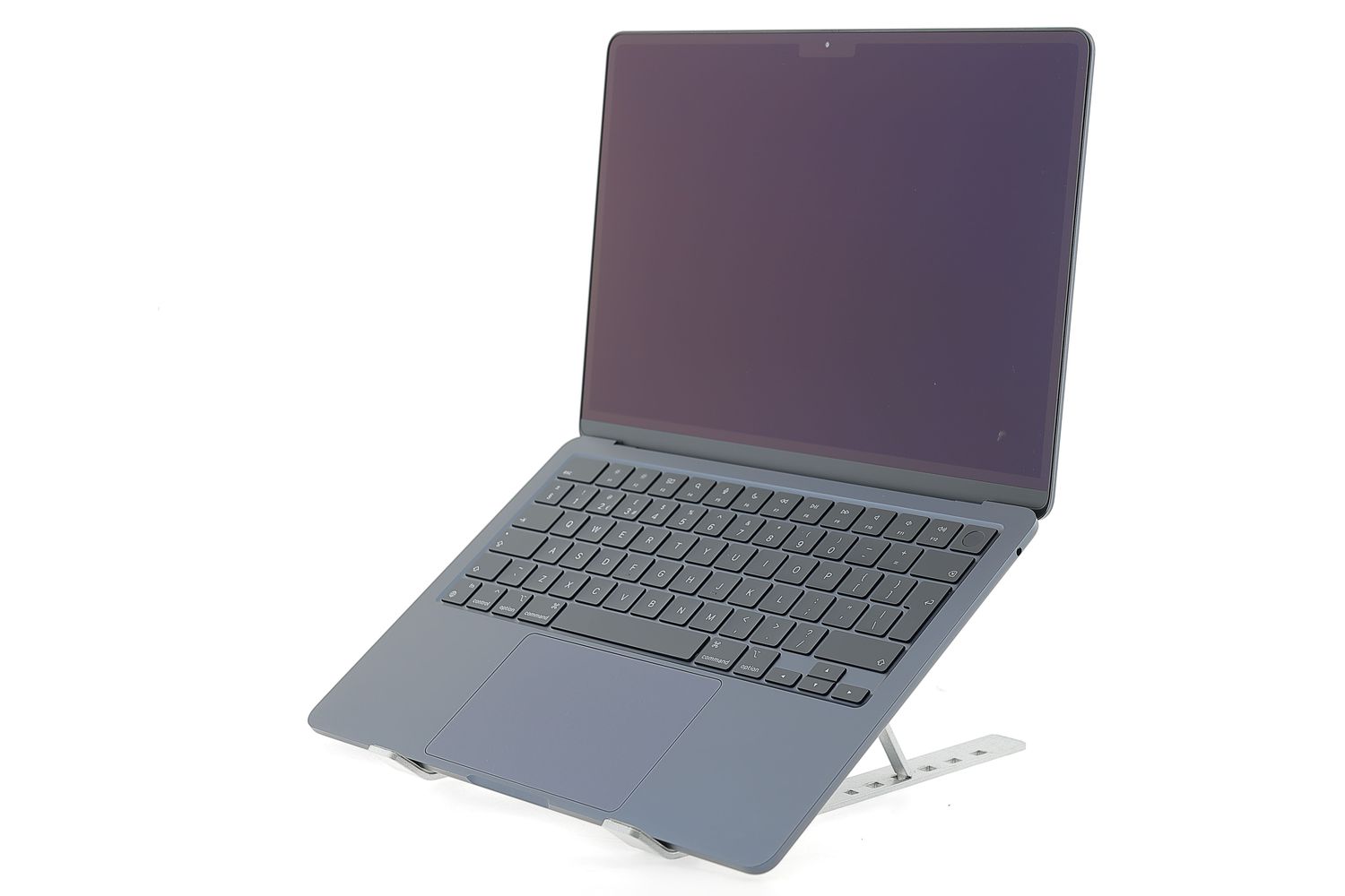 Apple MacBook Air 13″ 2022, M2 8 Cores, 8 GB, 10 core GPU 512 GB Midnight - Excelent