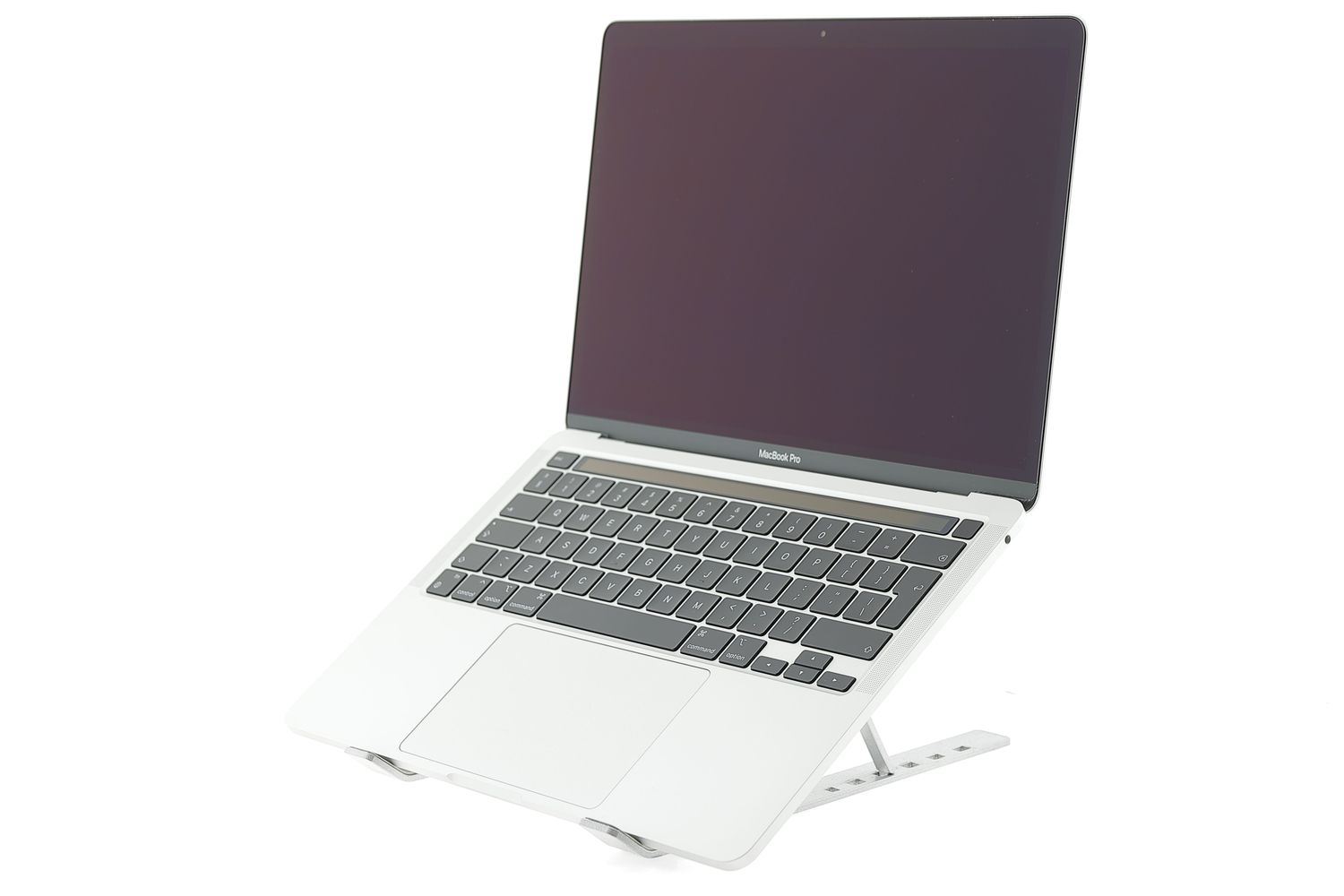 Apple MacBook Pro 13″ 2020, M1 8 Cores, 8 GB, 8 core GPU 256 GB Silver - Excelent