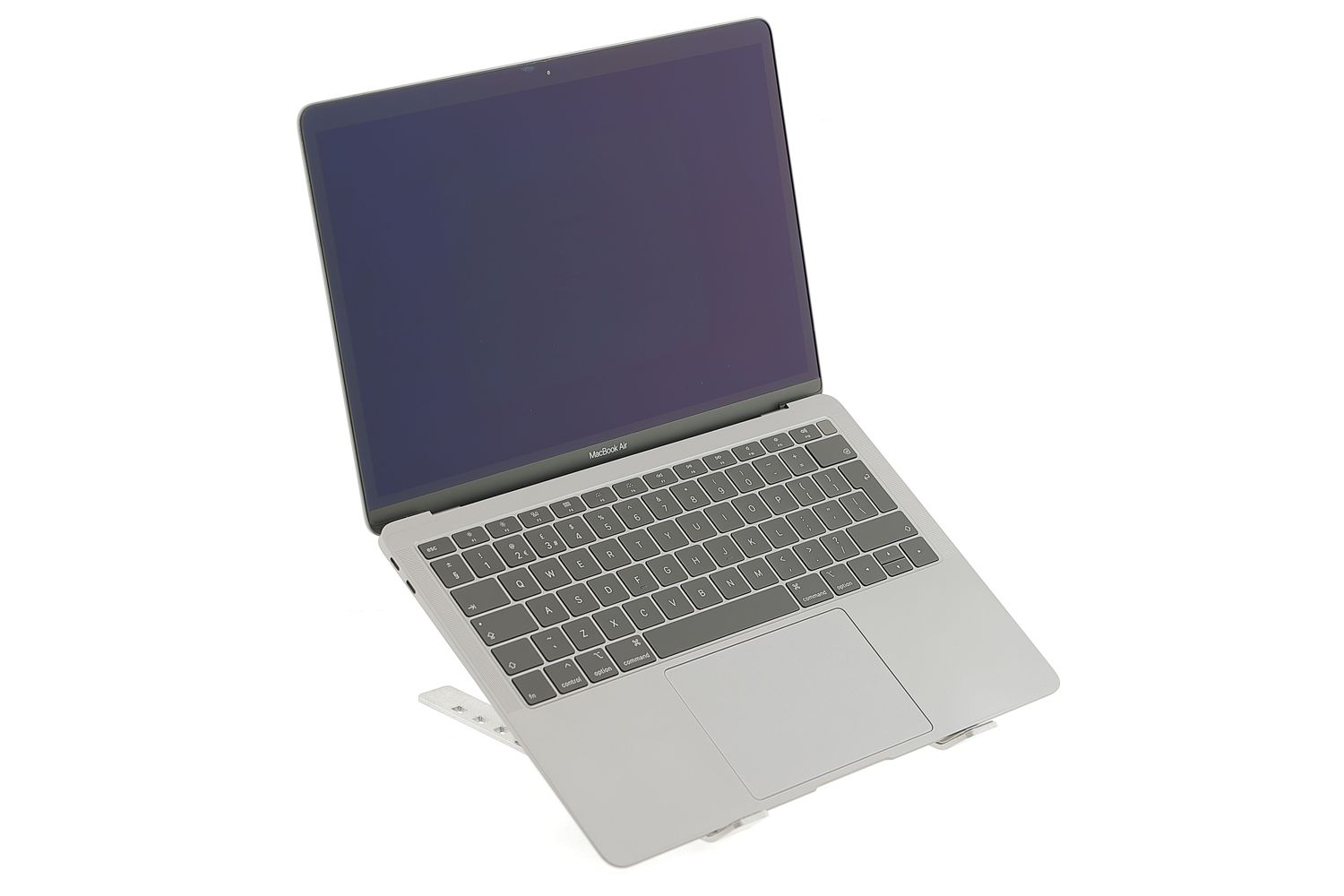 Apple MacBook Air 13″ 2018, i5 1.6 GHz, 8 GB, Intel UHD Graphics 617 256 GB Space Gray - Foarte bun