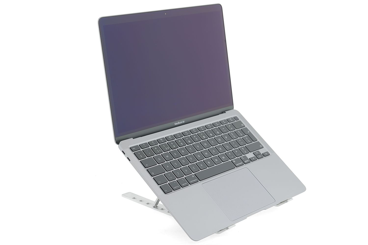 Apple MacBook Air 13″ 2020, i5 1.1 GHz, 8 GB, Intel Iris Plus 256 GB Space Gray - Като нов