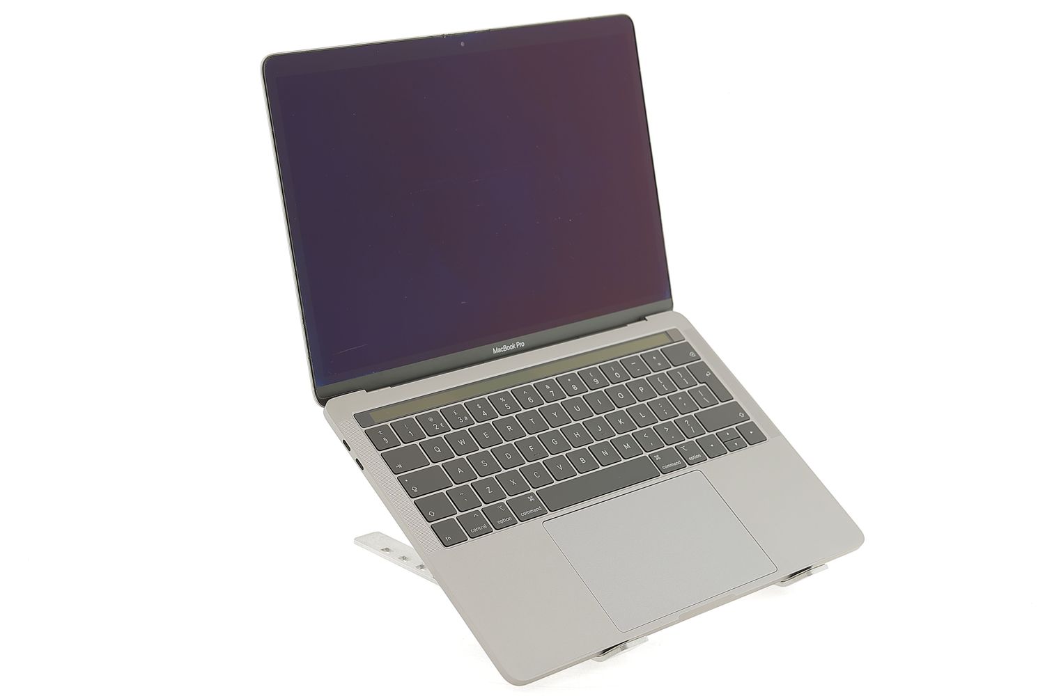 Apple MacBook Pro 13″ Touch Bar 2019, i5 1.4 GHz, 8 GB, Iris Plus Graphics 645 128 GB Space Gray - Foarte bun