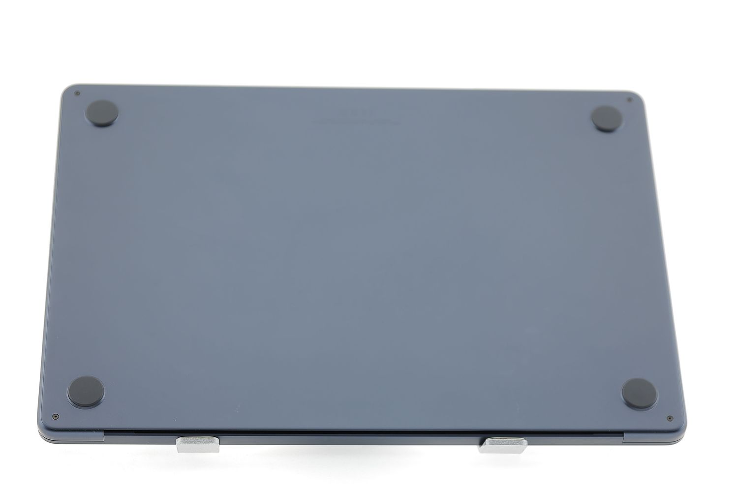 Apple MacBook Air 15″ 2023, M2 8 Cores, 8 GB, 10 core GPU 256 GB Midnight - Ca nou