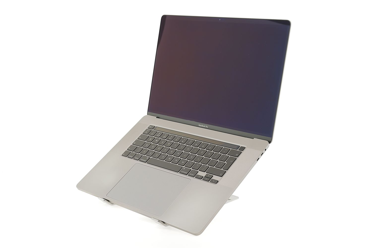 Apple MacBook Pro 16″ Touch Bar 2019, i7 2.6 GHz, 16 GB, AMD Radeon Pro 5300M 512 GB Space Gray - Много добро