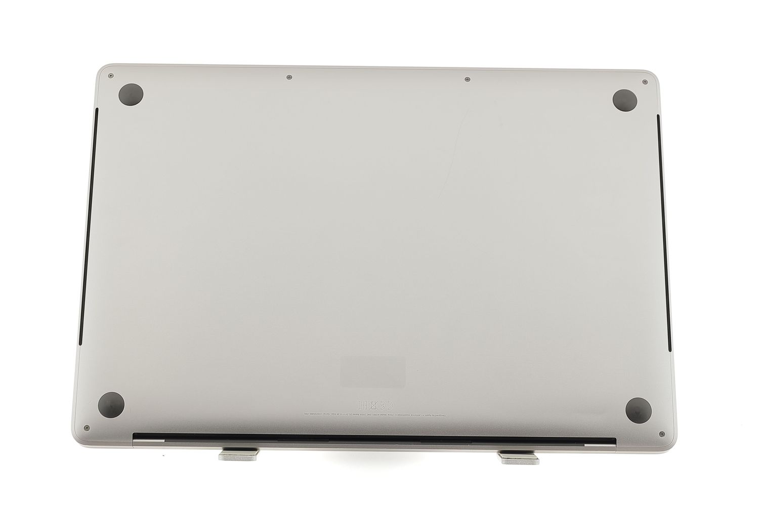 Apple MacBook Pro 15″ Touch Bar 2019, i7 2.6 GHz, 32 GB, AMD Radeon Pro 555X 256 GB Space Gray - Отлично
