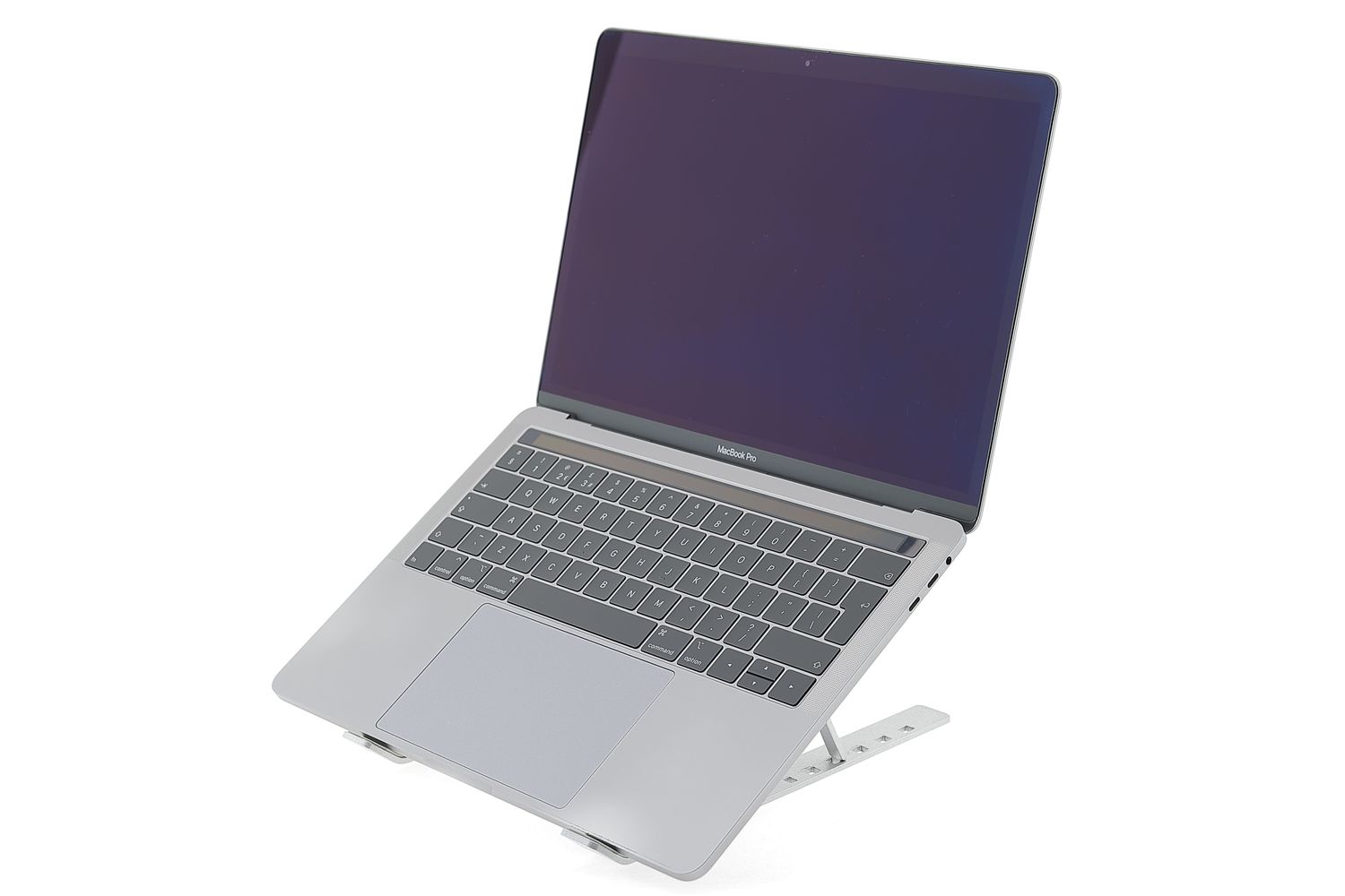 Apple MacBook Pro 13″ Touch Bar 2019, i7 2.8 GHz, 16 GB, Intel Iris Plus Graphics 655 256 GB Space Gray - Excelent
