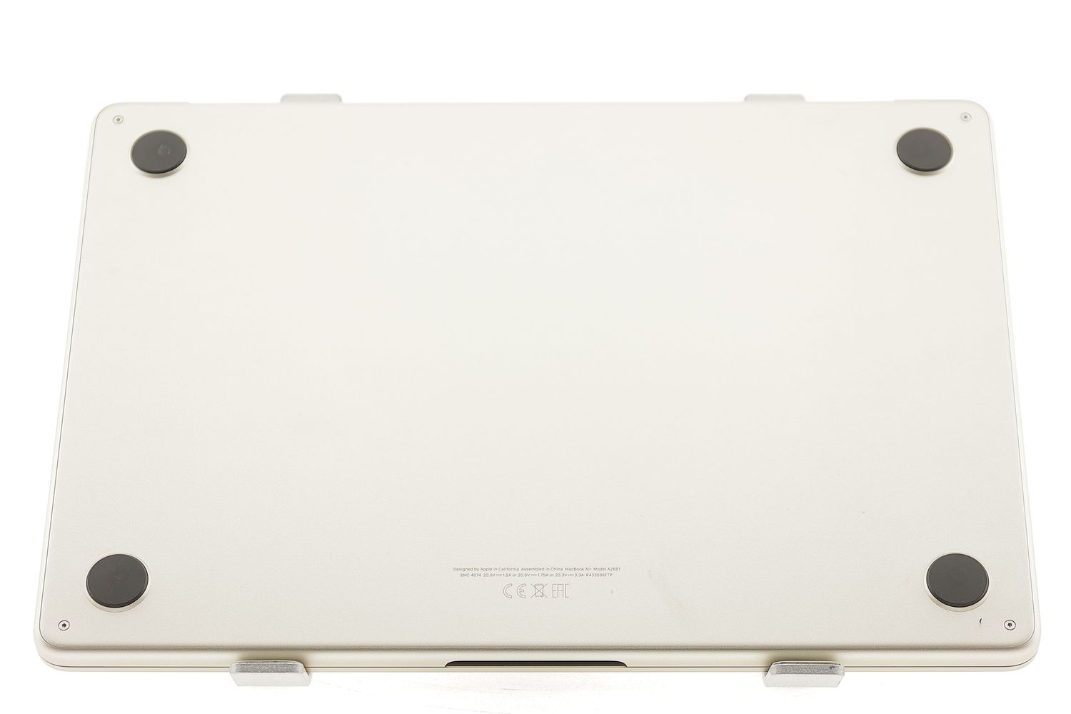 Apple MacBook Air 13″ 2022, M2 8 Cores, 8 GB, 10 core GPU 512 GB Silver - Nagyon jó