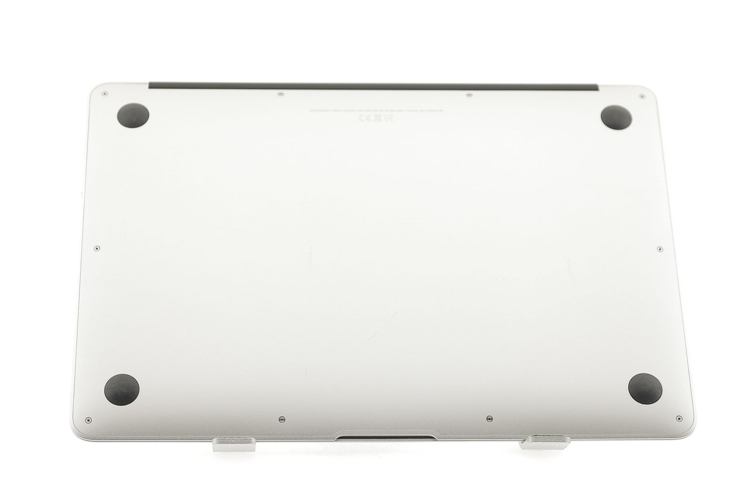 Apple MacBook Air 13″ 2017, i5 1.8 GHz, 8 GB, HD Graphics 6000 128 GB Silver - Много добро