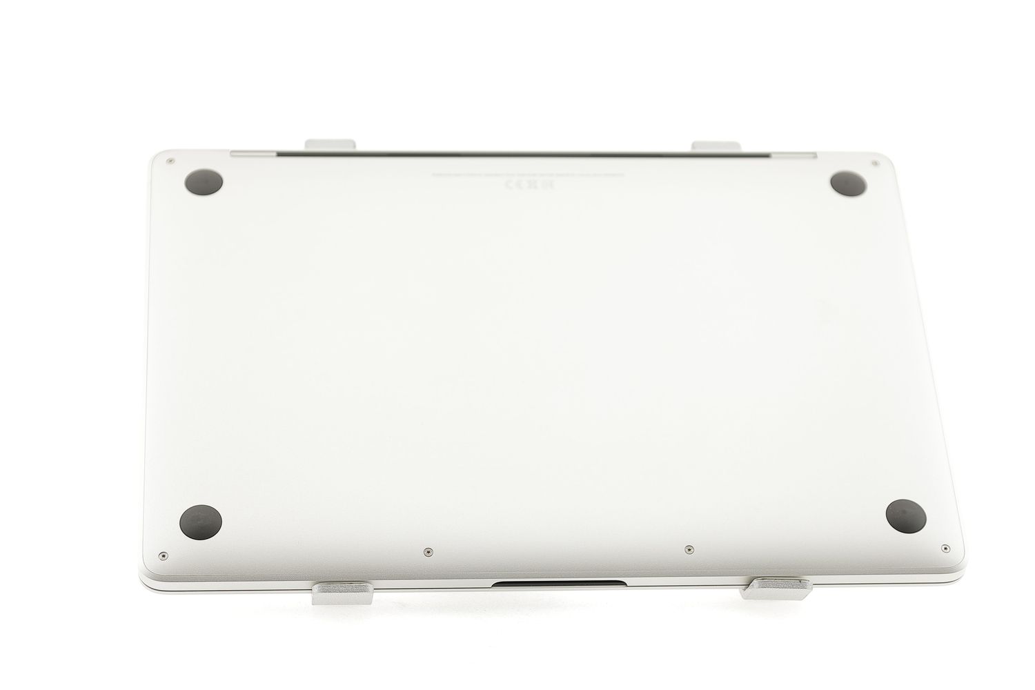 Apple MacBook Pro 13″ 2022, M2 8 Cores, 8 GB, 10 core GPU 256 GB Silver - Újszerű