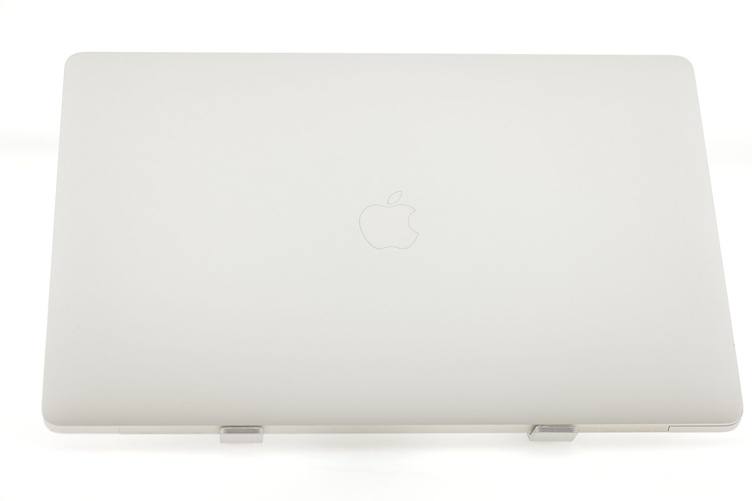 Apple MacBook Pro 16″ Touch Bar 2019, i7 2.6 GHz, 16 GB, AMD Radeon Pro 5300M 512 GB Silver - Nagyon jó